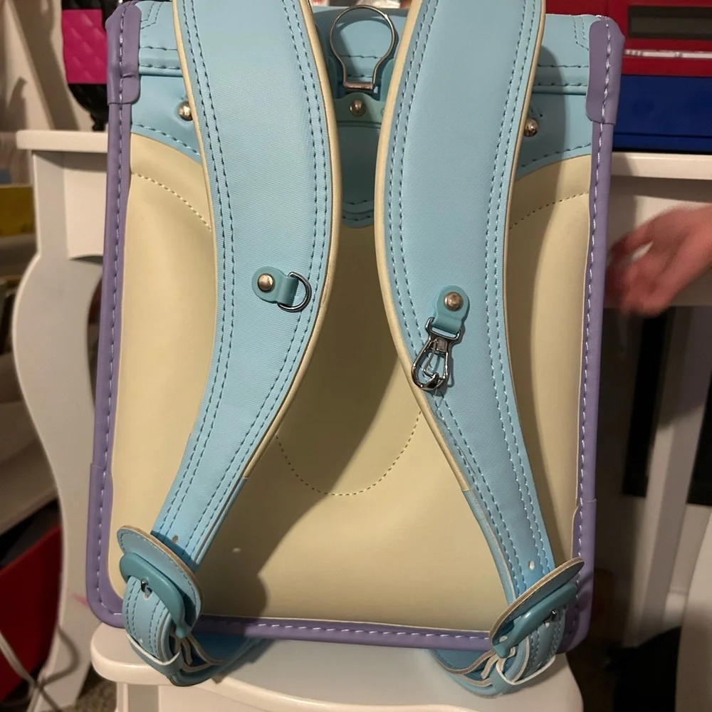 Backpack - Picture 6 of 8